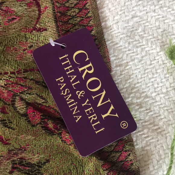 Pashmina - Picture 3 of 3